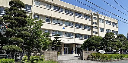 熊本市立出水中学校 1,600m(徒歩約20分)