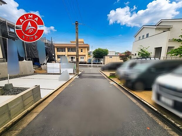 【外観】前面道路含む現地の写真です。