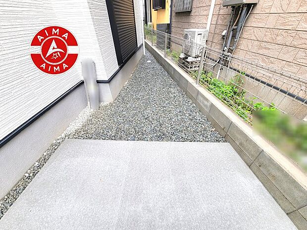 【外観】お庭で自由な時間を過ごせます。