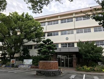 春日小学校 徒歩1102m