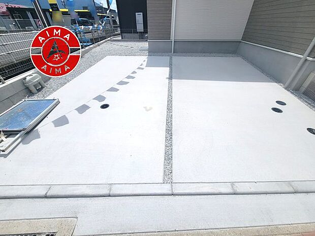 【外観】広々した駐車場です。