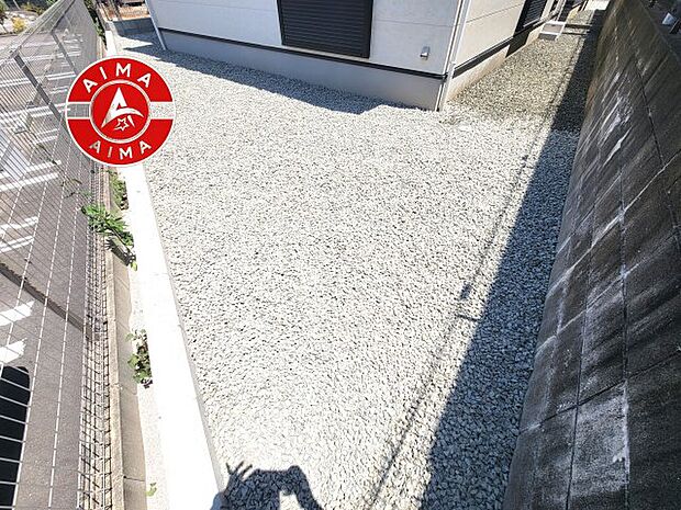 【外観】お庭で自由な時間を過ごせます。