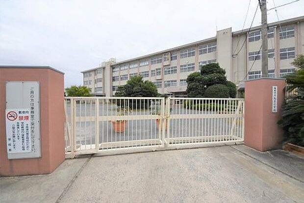 福岡市立飯原小学校