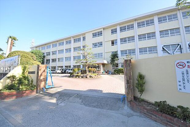 福岡市立長尾中学校
