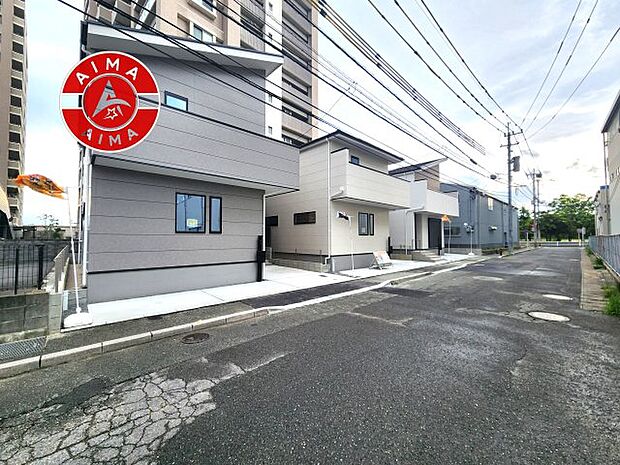 【外観】18時以降のお時間もお気軽にご相談ください!