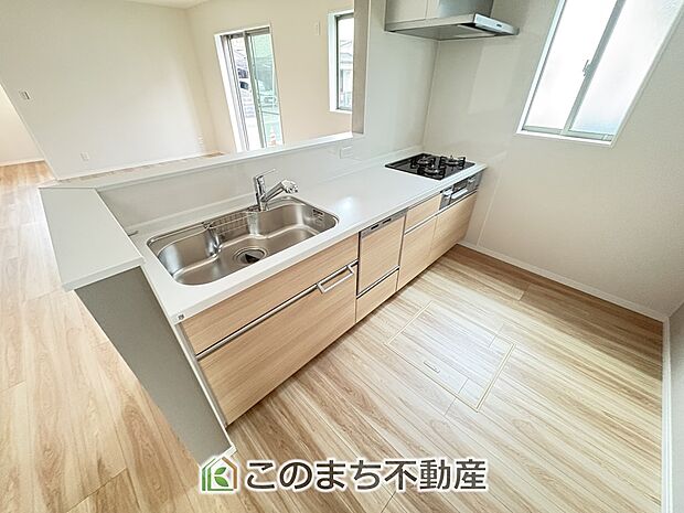 人気の対面式キッチン☆料理をしながらご家族とコミュニケーションが取れます♪