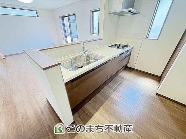 同社施工物件写真。※建具やフローリング、その他仕様が異なる場合がございます。