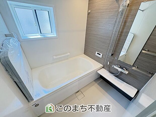 【風呂】同社施工物件写真。※建具やフローリング、その他仕様が異なる場合がございます。  