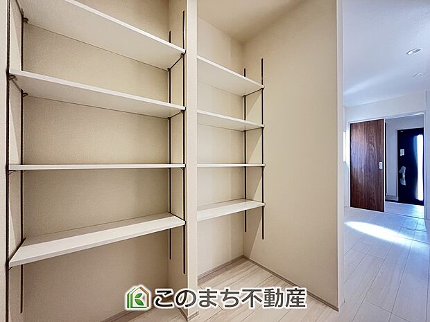 【収納】同社施工物件写真。※建具やフローリング、その他仕様が異なる場合がございます。
