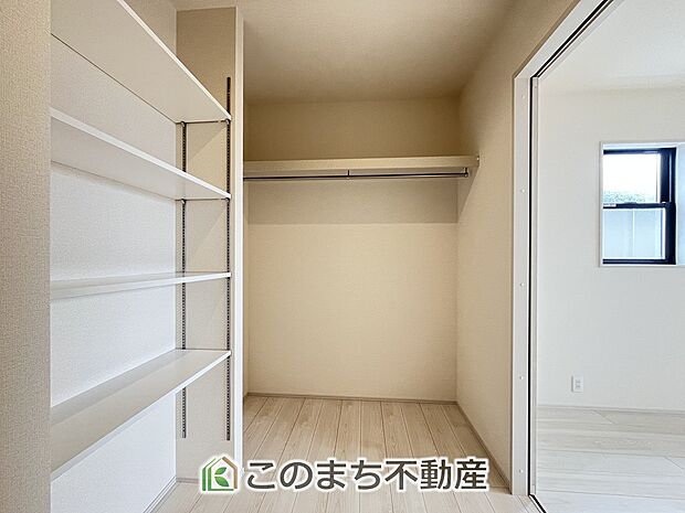 【収納】収納もたっぷり容量がございます♪大型荷物も収納できて便利ですね！ 