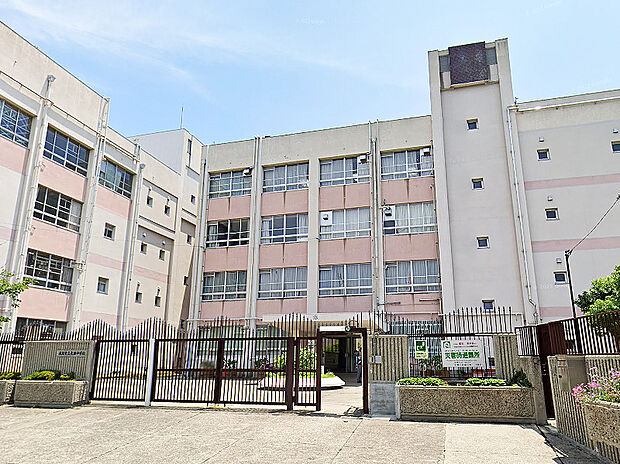 矢田中学校(約560m)