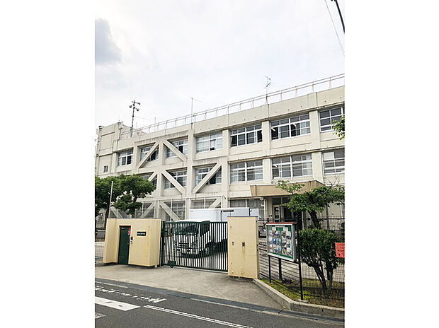 弥刀中学校(約400m)