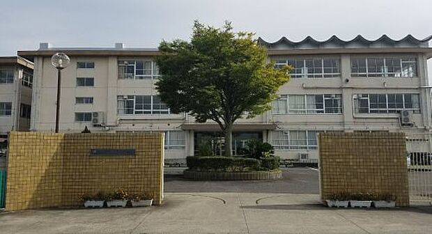 近江八幡市立八幡西中学校