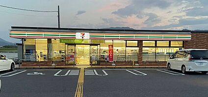 セブンイレブン 五個荘日吉町店 徒歩1322m