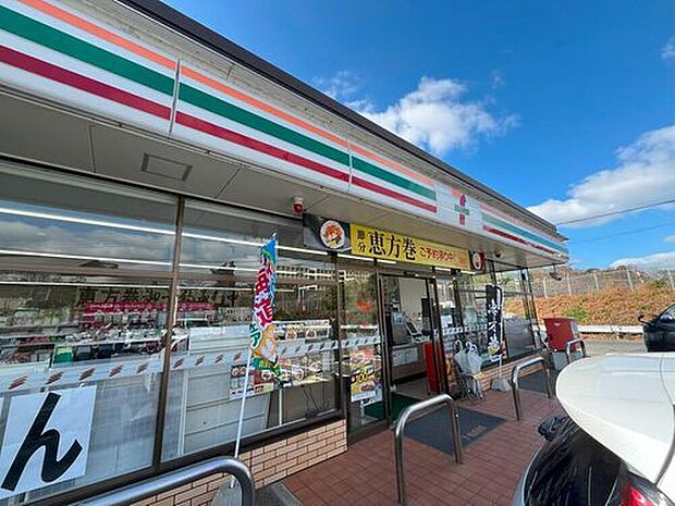 セブンイレブン福岡生松台店(約689m)