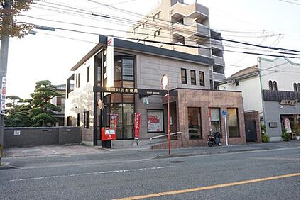 福岡野芥郵便局 1582m