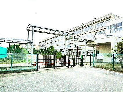 柏第三中学校 1460m