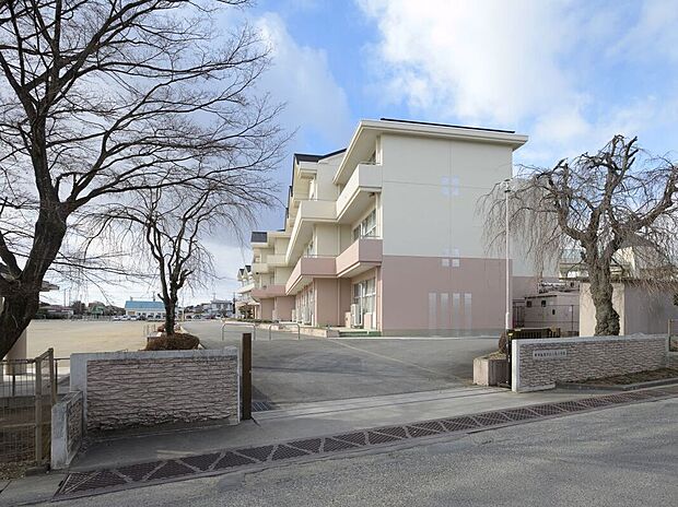 那須塩原市立三島小学校（約1m）