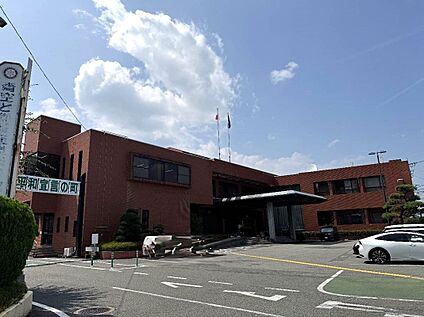 昭和町役場 1km(徒歩13分)