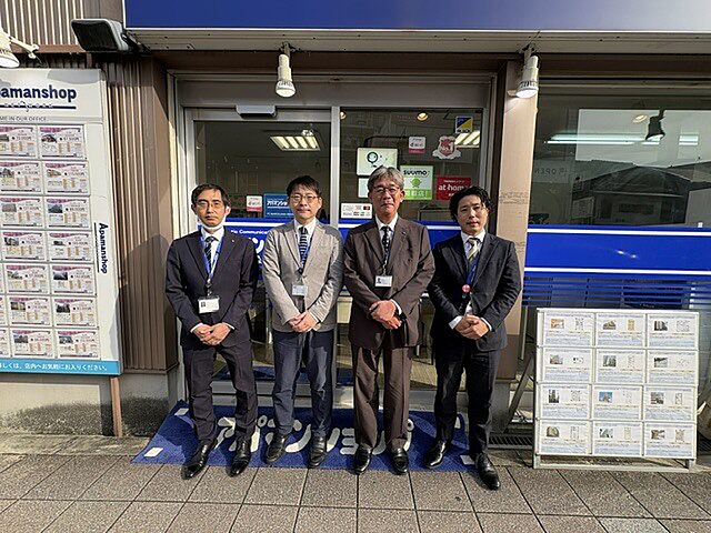 スタッフ