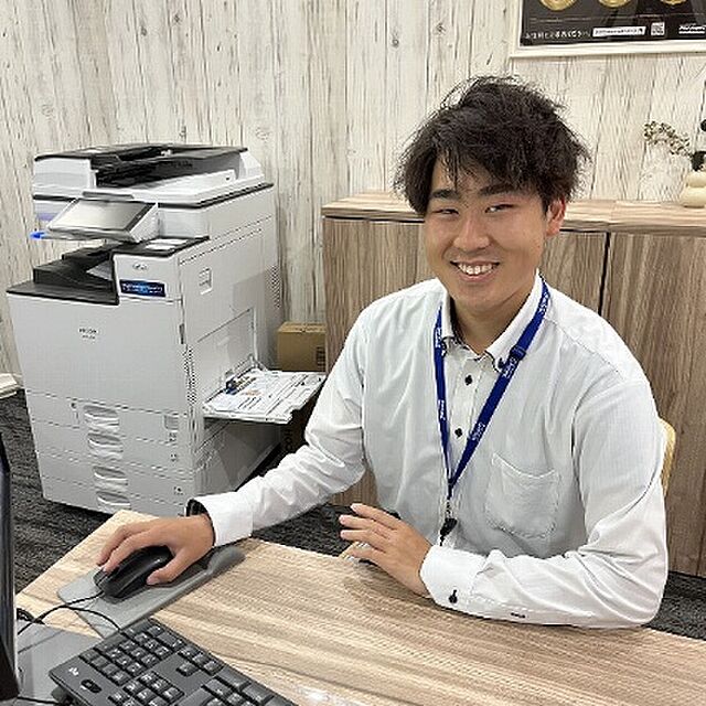 スタッフ