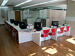 シャーメゾンショップ　株式会社エリッツ　西院店