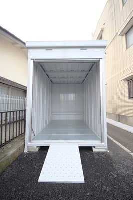 多摩地区バイクガレージ 小平市鈴木町 バイク 12 100円 Lifullトランクルーム