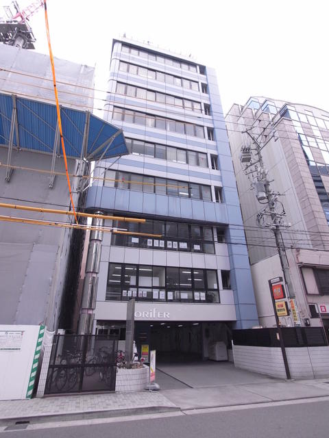 名古屋駅から徒歩5分の立地となります。