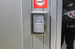 ユースペース荒子川公園東店 出入口は非接触キーによるセキュリティ設備を装備しています。