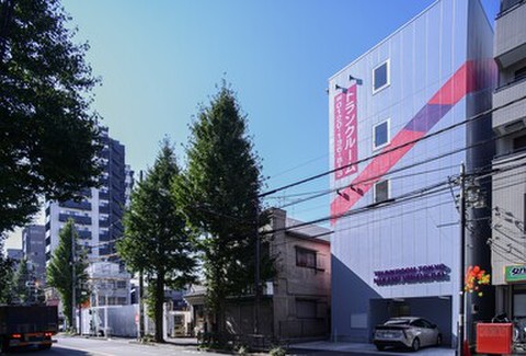 トランクルーム東京　中野南台店 トランクルーム専用の建物として建築
最新の設備を完備