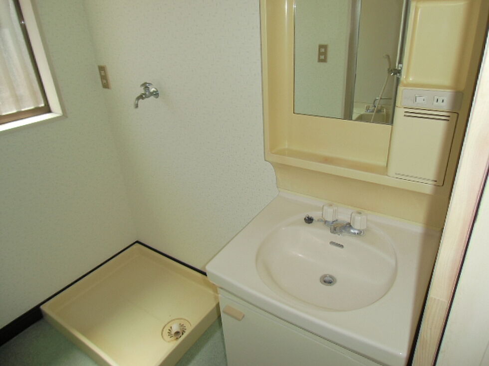 ホームズ でお部屋探し 榎本ハイツ 1階 102 2dk 賃料4 5万円 42 85 賃貸アパート住宅情報 物件番号 取扱い不動産会社 ハウスコム株式会社 春日部店