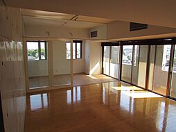 東急東横線 都立大学駅 徒歩8分の賃貸マンション 6階2LDKのリビング/ダイニング