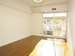 コマハイツ 102 1階1Kのリビング/ダイニング