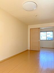 カーサ カルロッサ 1階1LDKのリビング/ダイニング