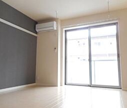 アリュール 1階1Kのリビング/ダイニング