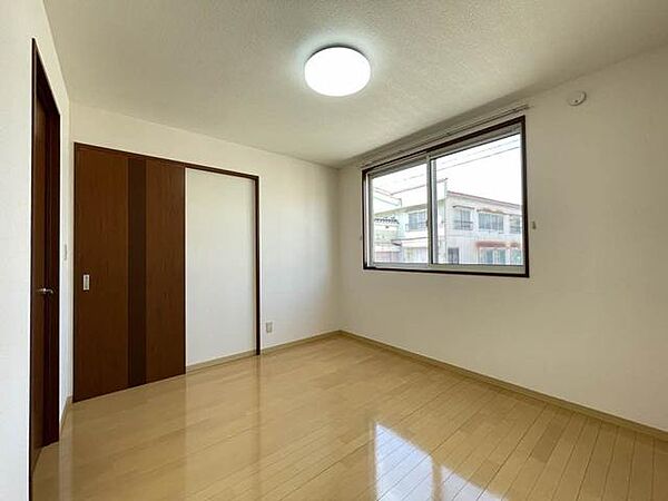 apartment 岩手県奥州市水沢字虚空蔵小路3-2
水沢虚空蔵小路の賃貸情報を見る
物件地図