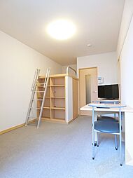 レオパレスアブリール3番館 2階1Kのリビング/ダイニング