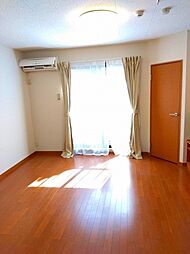 レオパレスウェルメード 1階1Kのリビング/ダイニング