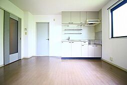 シックステージ　Ｆ棟 201 1階3DKのリビング/ダイニング