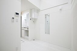 Ponte Vecchio 地下1階ワンルームのリビング/ダイニング