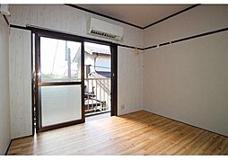 ルアーナ三鷹 2階1Kのリビング/ダイニング