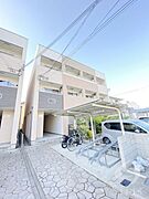 鳳駅より徒歩12分 3階 築15年の賃貸物件