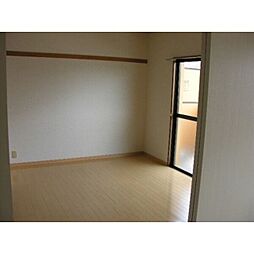 ハイツ立川 202 2階3LDKのリビング/ダイニング