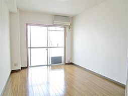 インテレクチュアルビル 304 3階1Kのリビング/ダイニング