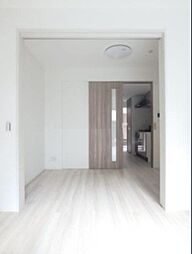 ガーラ・アヴェニュー調布 2階2Kのリビング/ダイニング