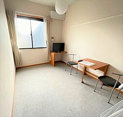 レオパレスベルフローラI 2階1Kのリビング/ダイニング