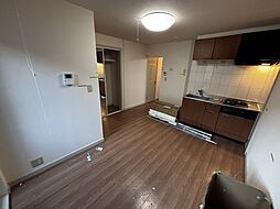 小田急多摩線 五月台駅 徒歩9分の賃貸アパート 1階1LDKのリビング/ダイニング