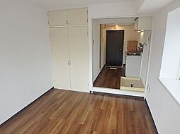 ザ・メイツ 202 2階1Kのリビング/ダイニング