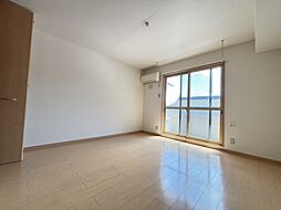 バリアント橋本 110 1階ワンルームのリビング/ダイニング