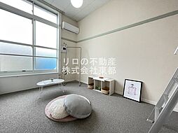 レオパレスＨｎｈピュア 203 2階1Kのリビング/ダイニング